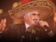 Vicente Fernández – Hermoso Cariño (Karaoke version) Vicente Fernandez cantando rancheras con un sombrero típico mexicano